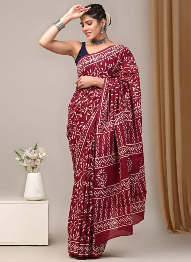 Cotton Maroon Casual Wear Printed Saree